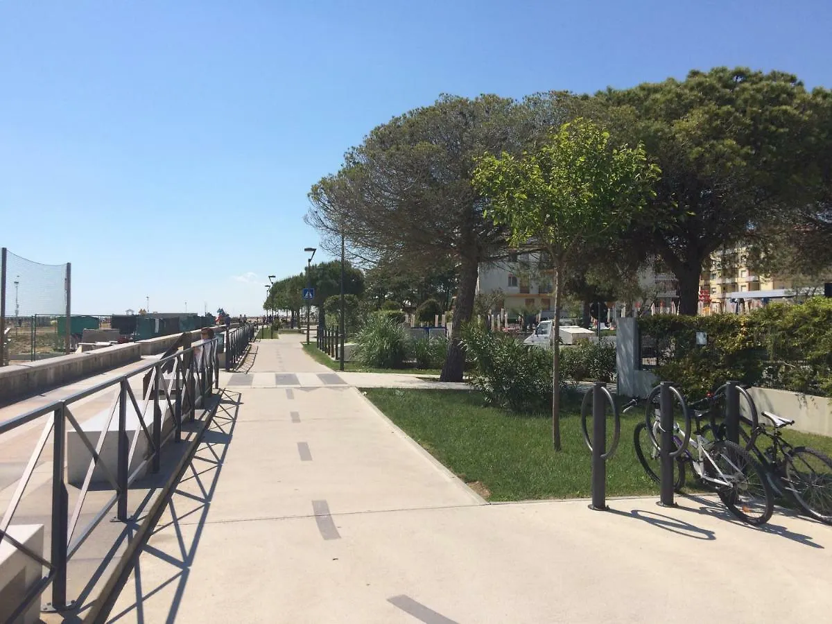 Montecarlo - Appartamenti Μπιμπιόνε 0*,  Ιταλία
